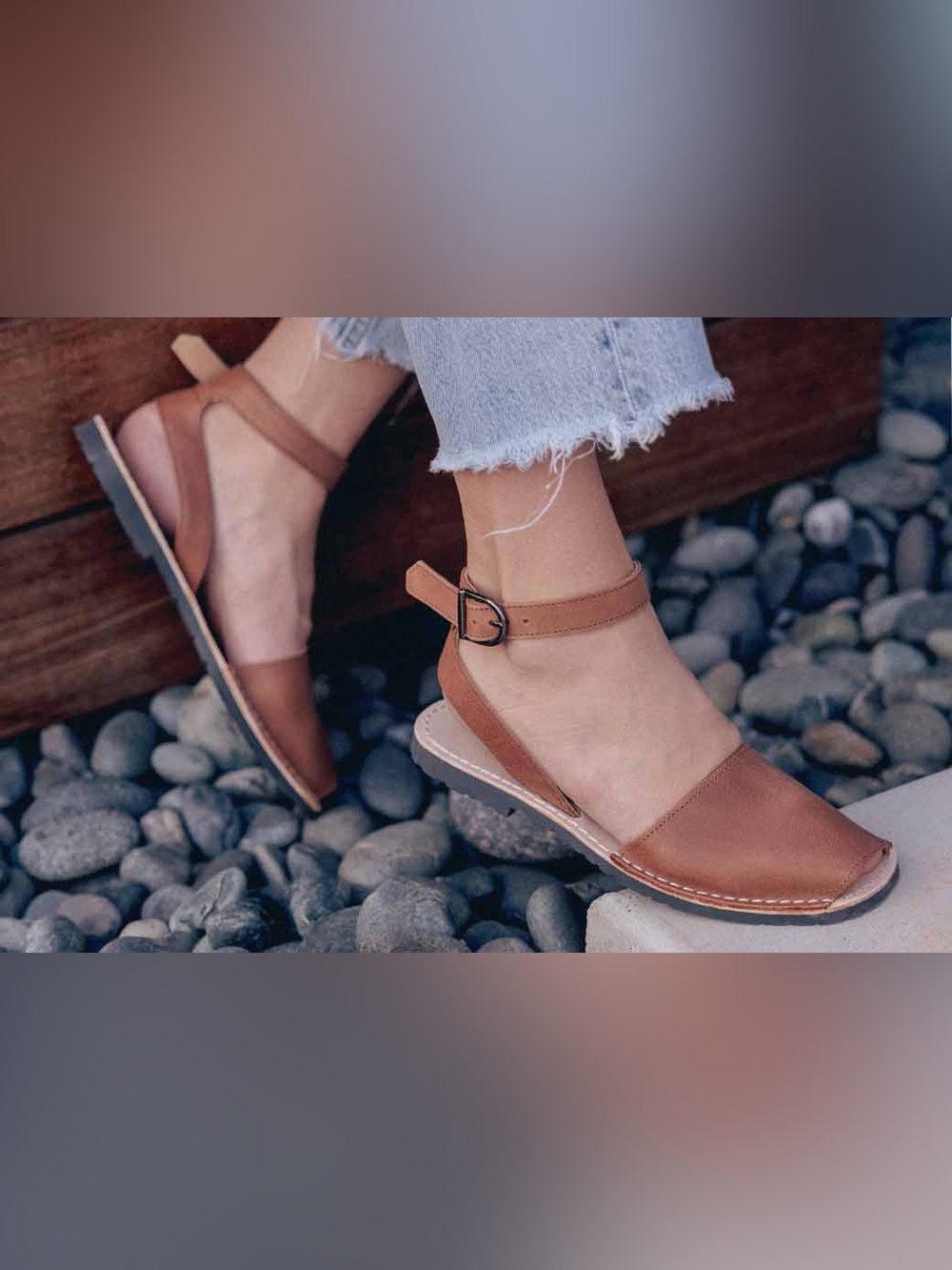 Pons Classic Style Strap Avarca Sandals In Brown